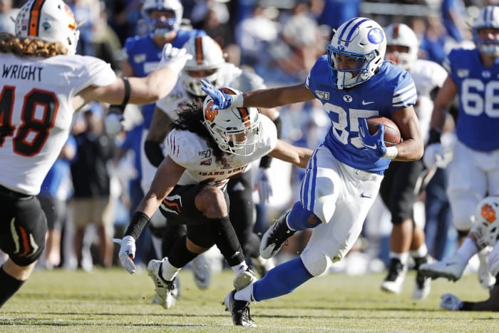 BYU Running Back Sione Finau against Idaho State